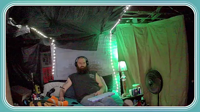 Cowboy815 online show from 11-18-25, 01:10