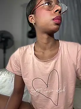 AmyRoss 1 online show from 10-07-25, 01:34