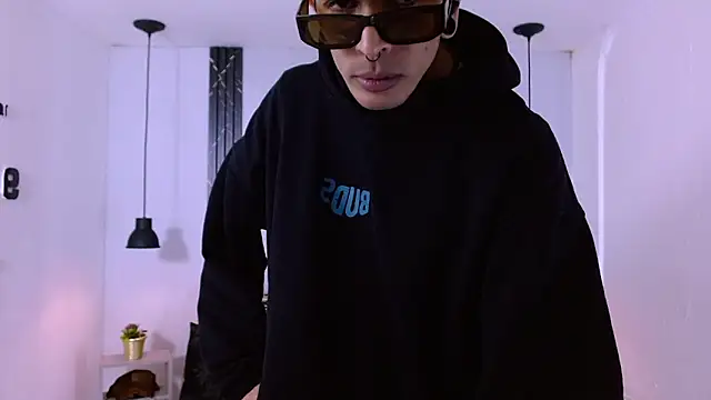 Franvill Trato online show from 01-12-26, 07:31