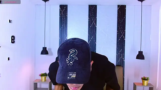 Franvill Trato online show from 09-22-25, 06:58