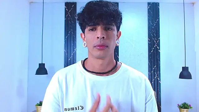 Franvill Trato online show from 11-08-25, 07:17