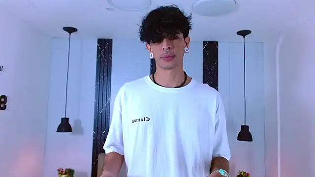 Franvill Trato online show from 09-25-25, 07:20