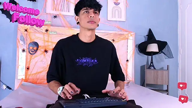 Franvill Trato online show from 10-21-25, 05:12