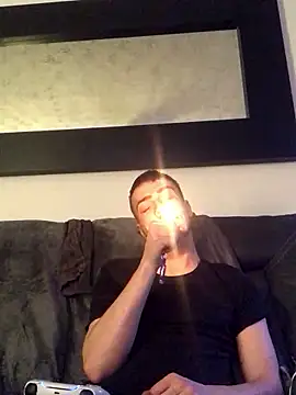 Snapshot of jaycoy22 chatting on 02-11-26, 06:52 jaycoy22 online show from 02-11-26, 06:52