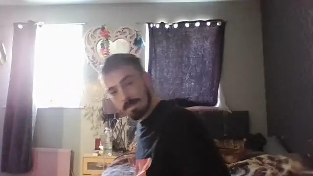 Snapshot of jaycoy22 chatting on 09-30-25, 11:49 jaycoy22 online show from 09-30-25, 11:49