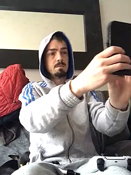 Snapshot of jaycoy22 chatting on 02-10-26, 11:42 jaycoy22 online show from 02-10-26, 11:42