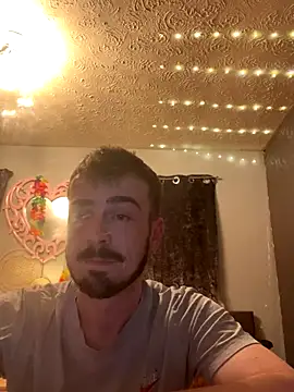 Snapshot of jaycoy22 chatting on 10-01-25, 07:29 jaycoy22 online show from 10-01-25, 07:29