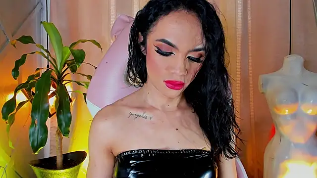 Cristal Gem1 online show from 06-03-26, 02:33