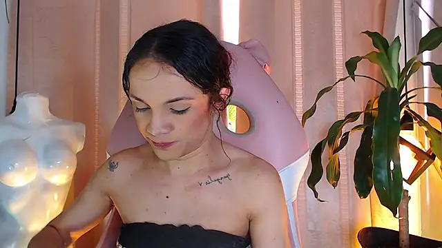Cristal Gem1 online show from 05-22-26, 11:52
