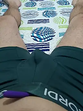 Snapshot of este_juan chatting on 09-13-25, 09:59 este juan online show from 09-13-25, 09:59