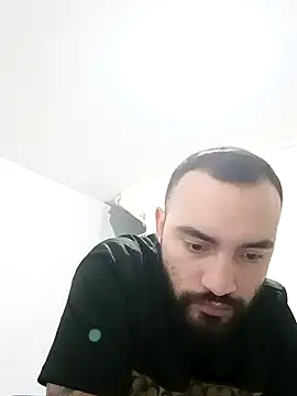 Snapshot of este_juan chatting on 01-13-26, 02:15 este juan online show from 01-13-26, 02:15