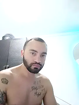 Snapshot of este_juan chatting on 04-08-26, 12:34 este juan online show from 04-08-26, 12:34