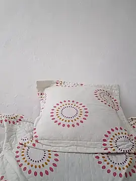 Snapshot of este_juan chatting on 11-09-25, 03:38 este juan online show from 11-09-25, 03:38