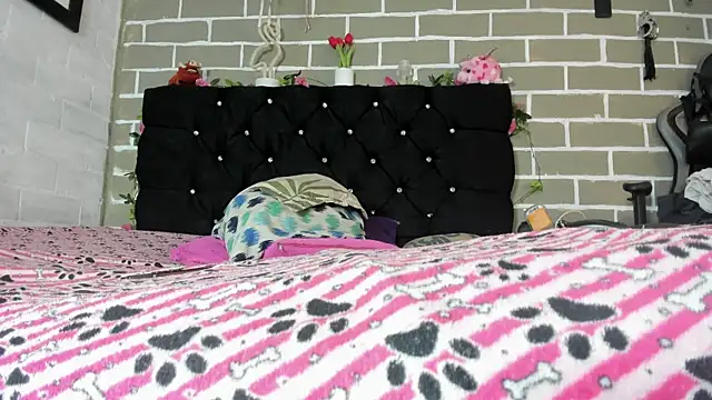 CharlotteBrowm online show from 11-07-25, 06:12