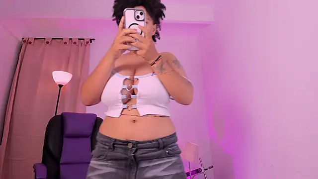 LiaaMoretzz online show from 12-04-25, 03:38