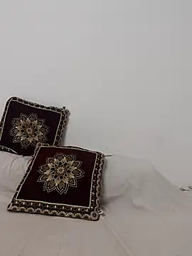 Miss Riya20 online show from 10-17-25, 05:33