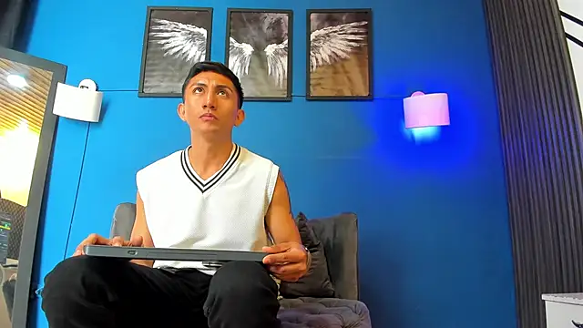 oliver mr  online show from 09-13-25, 07:47