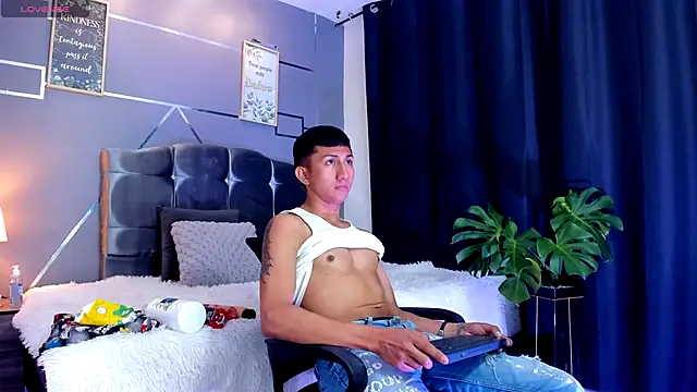 oliver mr  online show from 10-01-25, 08:02