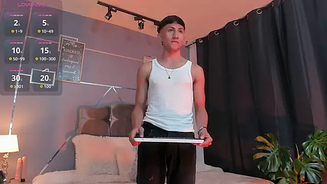 oliver mr  online show from 12-17-25, 01:05