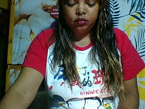 Snapshot of SEXY_METISE chatting on 05-20-26, 02:41 SEXY METISE online show from 05-20-26, 02:41