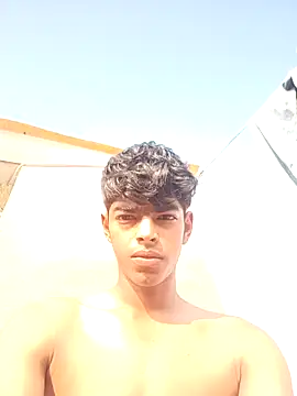 monster 33 online show from 10-25-25, 02:55