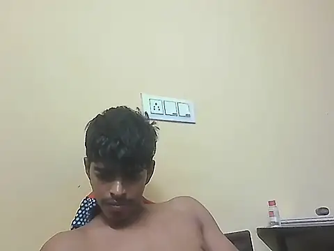 monster 33 online show from 05-08-26, 01:26