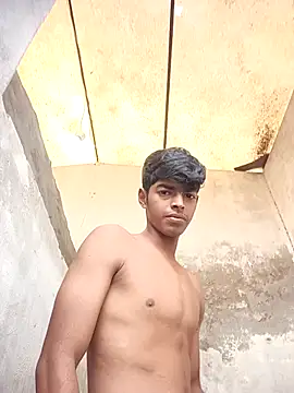 monster 33 online show from 10-28-25, 04:35