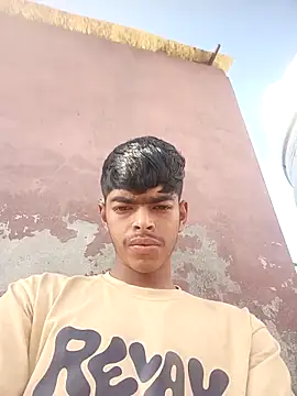 monster 33 online show from 04-18-26, 02:47