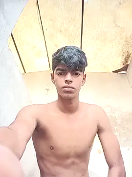 monster 33 online show from 10-23-25, 02:32