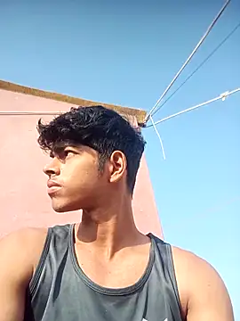 monster 33 online show from 11-11-25, 03:23