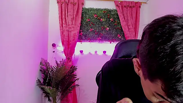 Snapshot of dylan_202520_ chatting on 09-10-25, 11:31 dylan 202520 online show from 09-10-25, 11:31