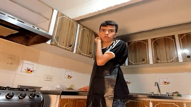 Snapshot of dylan_202520_ chatting on 10-04-25, 11:34 dylan 202520 online show from 10-04-25, 11:34