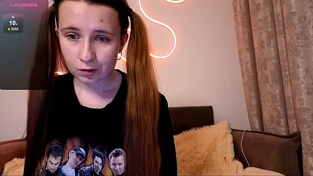  Linett  online show from 11-17-25, 07:51