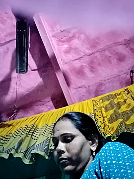 Pooja750 online show from 12-20-25, 03:48