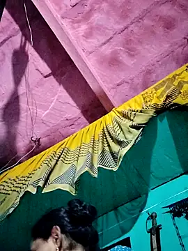 Pooja750 online show from 12-15-25, 05:52