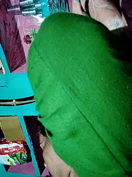 Pooja750 online show from 10-24-25, 08:52