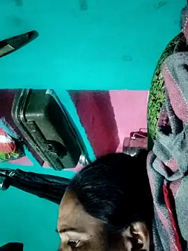 Pooja750 online show from 03-08-26, 06:11