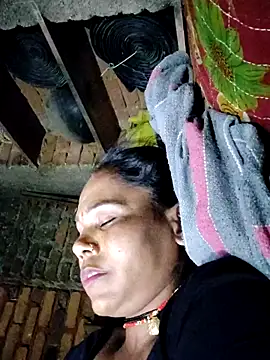 Pooja750 online show from 05-19-26, 04:14