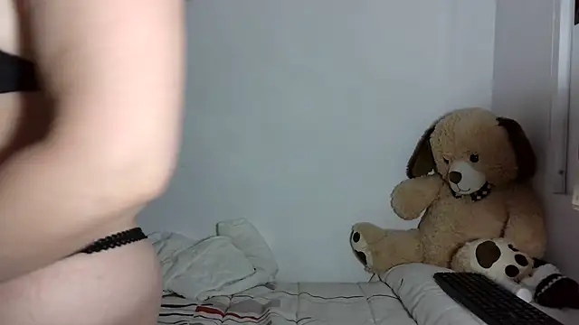 Snapshot of Cuquita83 chatting on 12-19-24, 08:56 Cuquita83 online show from 12-19-24, 08:56