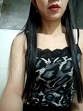 Snapshot of Vyvyy06 chatting on 10-15-25, 05:06 Vyvyy06 online show from 10-15-25, 05:06
