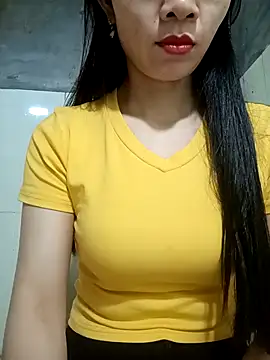 Snapshot of Vyvyy06 chatting on 10-03-25, 01:42 Vyvyy06 online show from 10-03-25, 01:42