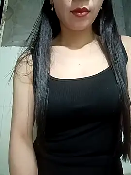 Snapshot of Vyvyy06 chatting on 10-22-25, 12:26 Vyvyy06 online show from 10-22-25, 12:26