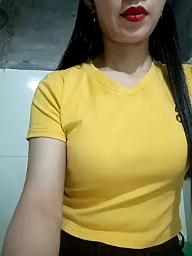 Snapshot of Vyvyy06 chatting on 10-16-25, 01:14 Vyvyy06 online show from 10-16-25, 01:14