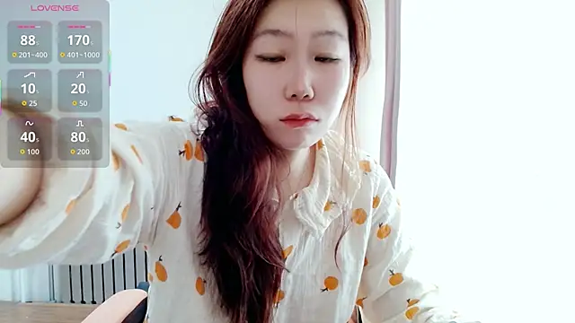 Snapshot of Annasweet- chatting on 02-28-26, 01:49 Annasweet- online show from 02-28-26, 01:49