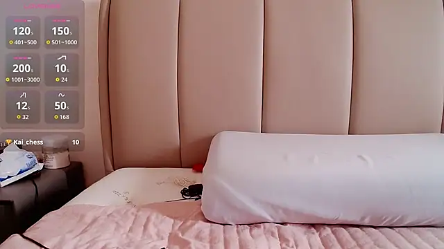 Snapshot of Annasweet- chatting on 10-19-25, 03:20 Annasweet- online show from 10-19-25, 03:20