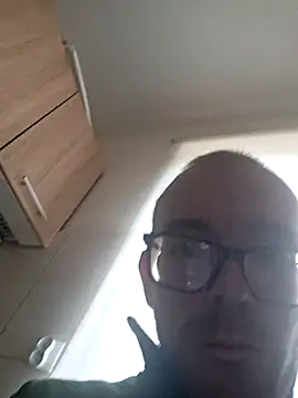 948197 online show from 11-18-25, 07:11