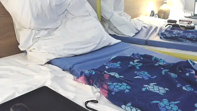 Snapshot of BigheadLongcock chatting on 11-29-25, 04:29 BigheadLongcock online show from 11-29-25, 04:29