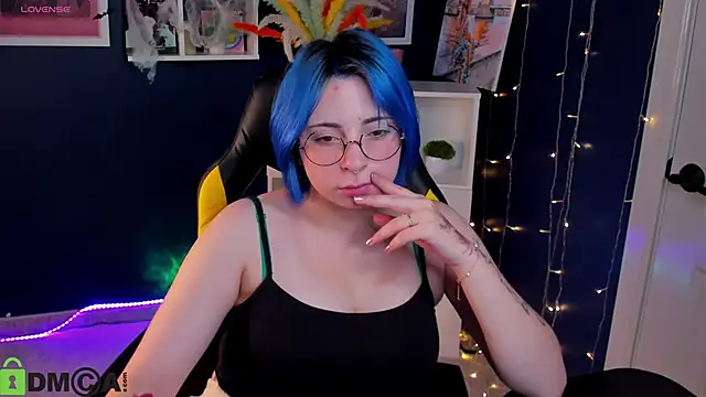 Penny Stanley online show from 10-29-25, 01:48