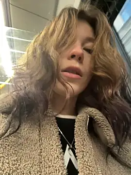 Mimiumuy online show from 10-18-25, 02:19