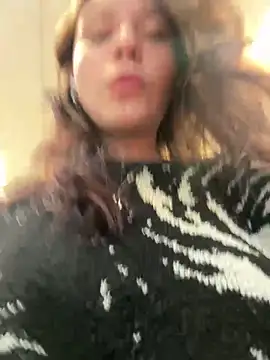 Mimiumuy online show from 09-25-25, 03:18